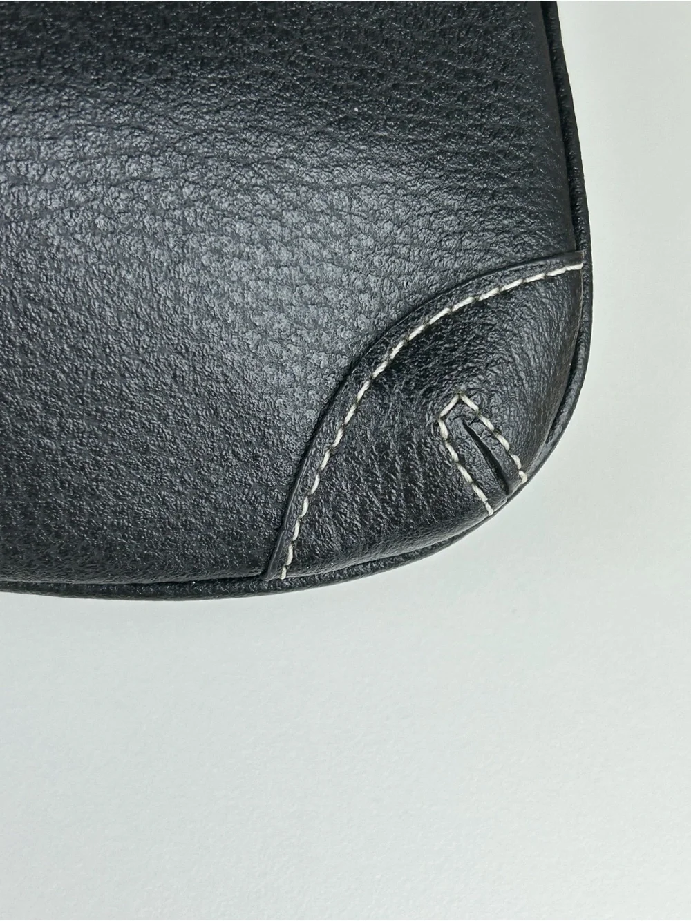 ANN TAYLOR LOFT WRISTLET CLUTCH BLACK LEATHER